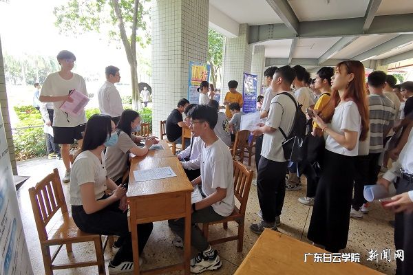 v2veo4Oe_jw0qIbtpYyPL4UPg4-8ozLPLSbw62H8c&oid=2103874463&tid=1341&nid=249311&e= ÃæÊÔ¾ÙÐÐÖÐ-1.jpg