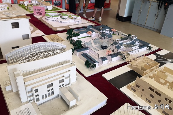 virtual_attach_file.vsb?afc=5MlWCfnl7sLRTfMQzUaMzlYn7LaM7LqbMmM2L8lZn7rfnmN0gihFp2hmCIa0LShkokyDL1yYoRGYUNQ7Ll7ZLRA7MNW2MmvZnR7ZUzWRM4WFMzvbLmNPLRrFL4-PUmNJqjfjo4OeosXEgDTJQty0LzL8LSyYMzGYoR7Jqdpnx&oid=2103874463&tid=1341&nid=250281&e= ÊÖ»æÉè¼ÆÕ¹Ê¾ (2).jpg