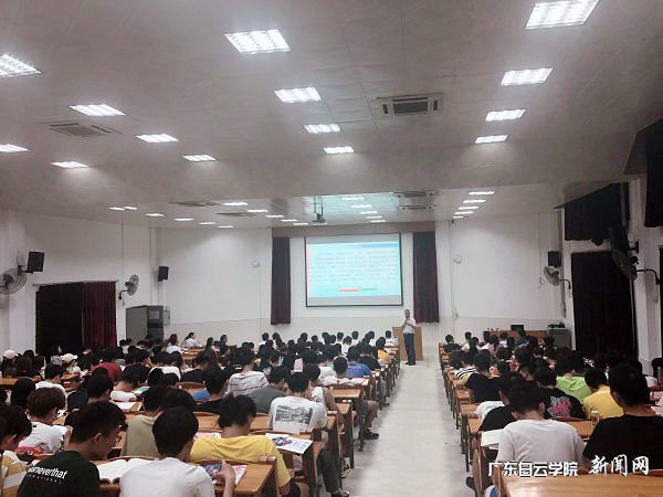 v2veo4Oe_jw0qIbtpYyPL4UPg474Lm9DLSbw62p8c&oid=2103874463&tid=1341&nid=132861&e= 授课现场.jpg