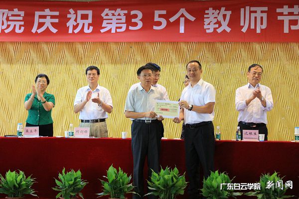 v2veo4Oe_jw0qIbtpYyPL4UPg474LmNbLSbw62v8c&oid=2103874463&tid=1341&nid=132991&e= ³Â·åΪÏȽø´ú±í°ä½±.jpg