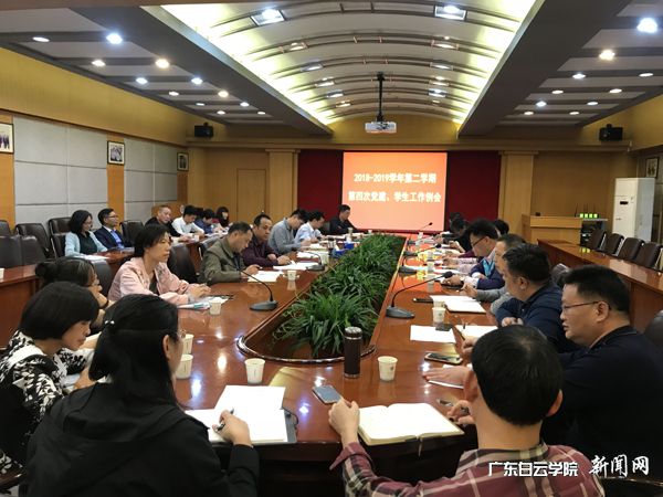 v2veo4Oe_jw0qIbtpYyPL4UPg474MzlZLSbw6238c&oid=2103874463&tid=1341&nid=135581&e= 聚会现场6004.jpg