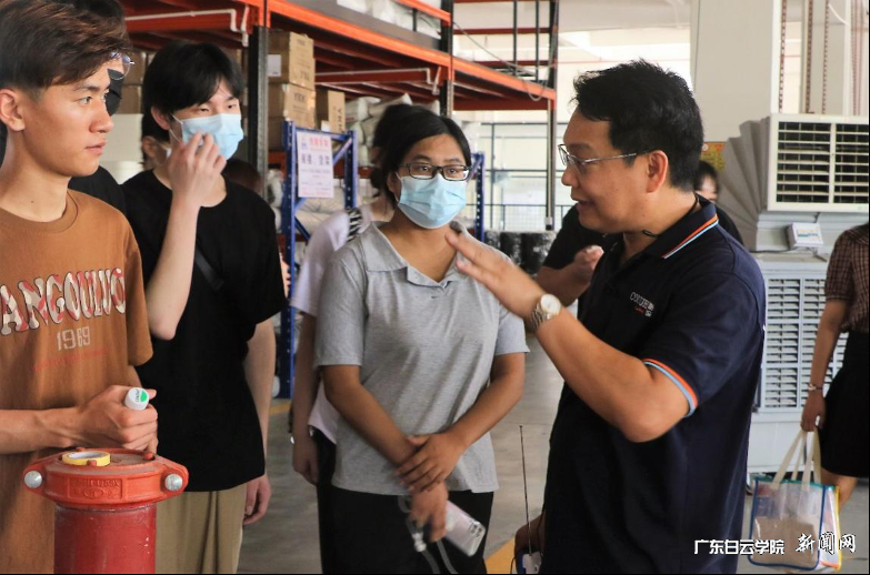 2-ÆóÒµµ¼Ê¦ÏÖ³¡½â˵.png 2-ÆóÒµµ¼Ê¦ÏÖ³¡½â˵.png