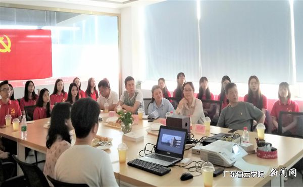 v2veo4Oe_jw0qIbtpYyPL4lPg47sMm-iLSbw62U8c&oid=2103874463&tid=1351&nid=176251&e= 座谈会现场.jpg