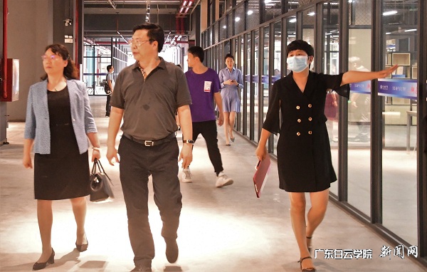 virtual_attach_file.vsb?afc=SM8VzVM4TkUNr2nlRU8M4WfoR9ZMRlr4MNn7L4MRLlrkL4v0gihFp2hmCIa0LkybLSysMShfM4VRLmN4LzNYolCDLRCPL8VRMz6RMNCDnlQFn7nRUmn7U4rFLm9DUl7Jqjfjo4OeosXEgDTJQty0LzL8LSyYMzG8Mm7JqdInx&oid=2103874463&tid=1341&nid=250461&e= УÏòµ¼ÂÃÐÐu´´³¤ÀȺÍÇàÄêÖ®¼Ò.jpg