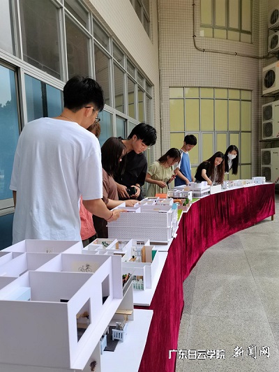 virtual_attach_file.vsb?afc=Sn7lziLR7Zo7WfLl4fVLmUYnR7PnRfrRM4nfUz-8UlVkoRN0gihFp2hmCIa0M1hfn1yDnkyPLN-PMzlZLN7anRNPMmL4o7LsUm-anmVfolnFM8Q2Mm-bo7WFLmCiUzvJqjfjo4OeosXEgDTJQty0LzL8LSyYMzG8MR7JqdInx&oid=2103874463&tid=1341&nid=250441&e= ×÷Æ·Õ¹ÏÖ³¡.jpg