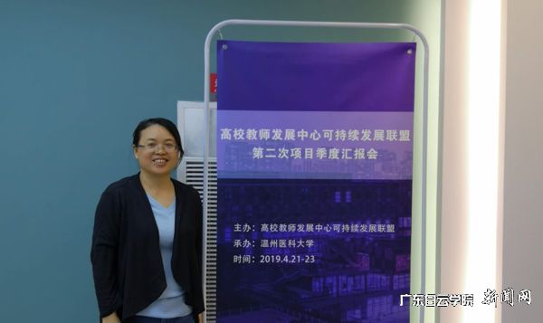 v2veo4Oe_jw0qIbtpYyPL4UPg474MzUDLSbw62h8c&oid=2103874463&tid=1341&nid=135461&e= ÀîºìÓ¢Ö÷ÈÎÔÚ¾Û»áÏÖ³¡.jpg