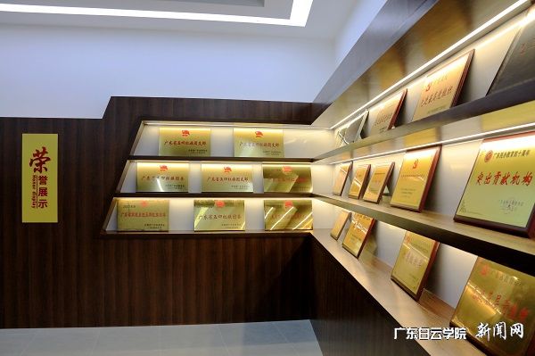 v2veo4Oe_jw0qIbtpYyPL4UPg4-8oRlaLSbw62g8c&oid=2103874463&tid=1341&nid=248501&e= 8ÉùÓþǽ.JPG