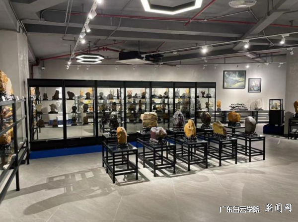 snlCbL8nRLmlYM7-0gihFp2hmCIa0nSyDn1yDL1yYUNLZMN74Lmv8oRnkUzTkUzNsU8QRozMfL7VFnzNinRUYozAFMzT2MRUJv2bjo4OeosXEgDTJQty0LzL8LSyPLmC8Mm7JqdKnx&oid=2103874463&tid=1341&nid=126461&e= ͼƬ 16.png