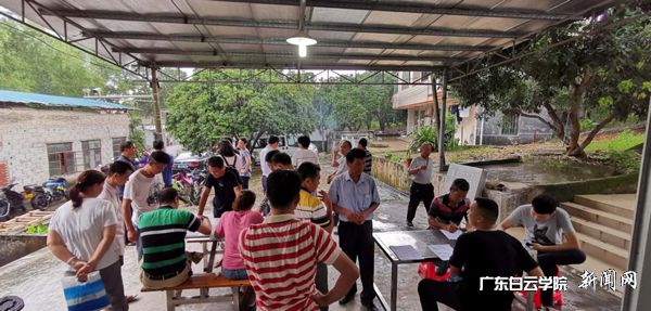 v2veo4Oe_jw0qIbtpYyPL4UPg474MRlYLSbw62K8c&oid=2103874463&tid=1341&nid=134521&e= ´åÃñÃÇÕýÔÚ²éÕÒÇкÏ×Ô¼ºµÄÏà¹Ø¸Úλ.jpg