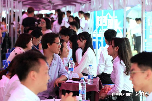 v2veo4Oe_jw0qIbtpYyPL4UPg474MR9bLSbw62j8c&oid=2103874463&tid=1341&nid=134891&e= ѧÉú´ÓÈÝӦƸ.jpg