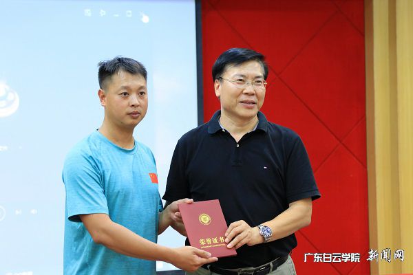 v2veo4Oe_jw0qIbtpYyPL4UPg474LmUPLSbw62F8c&oid=2103874463&tid=1341&nid=132411&e= »Æ´óǬΪÀî¶«±ë°ä½±.jpg