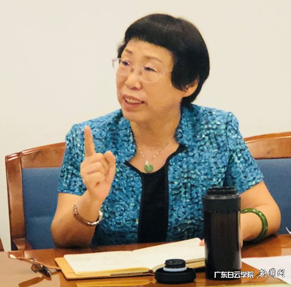 v2veo4Oe_jw0qIbtpYyPL4UPg474Mz-8LSbw62e8c&oid=2103874463&tid=1341&nid=135241&e= ÎâÁ¢Æ½¸±Ð£³¤»áÉϽ²»°.jpg